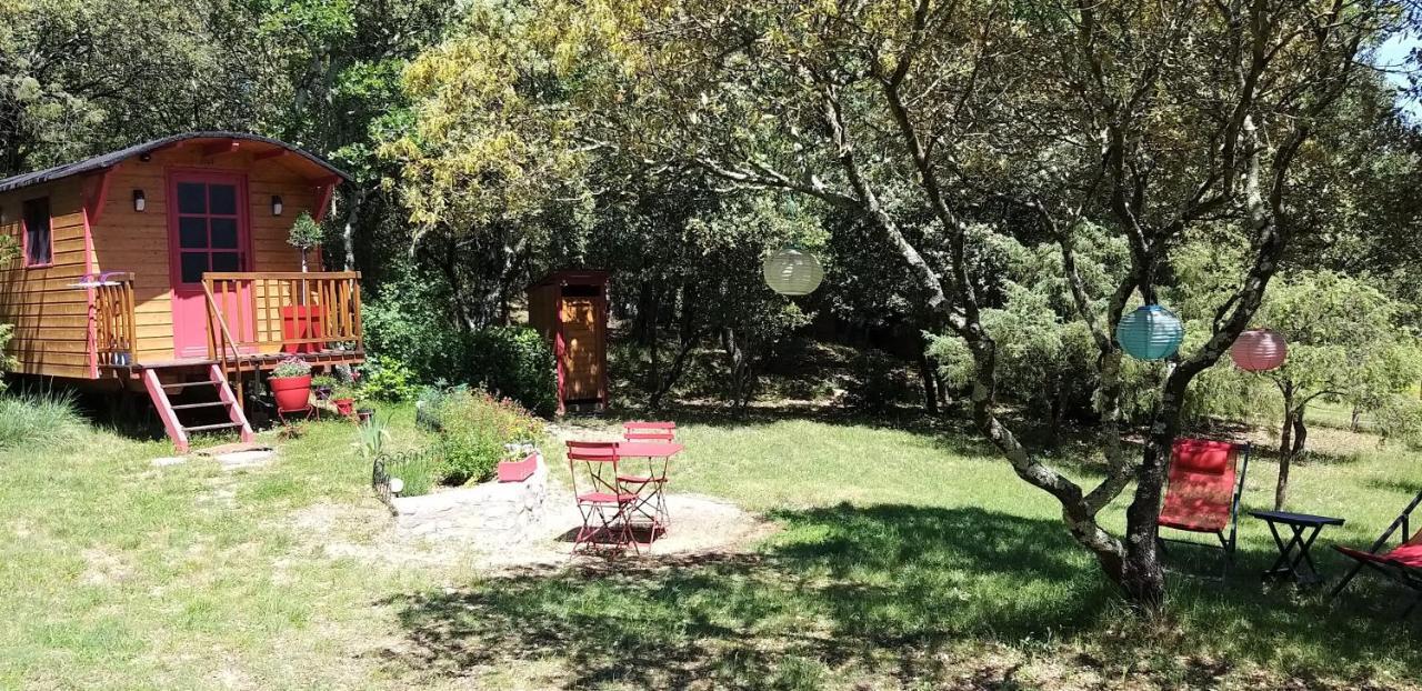 Roulotte Romantique Chauffee En Cevennes Monteils  Bagian luar foto