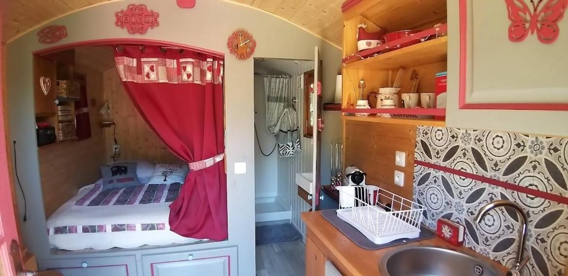 Roulotte Romantique Chauffee En Cevennes Monteils  Bagian luar foto